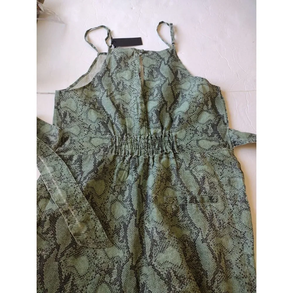 Blank NYC Jumpsuit Womans M Green Linen‎ Snake Skin One Piece Animal Print New